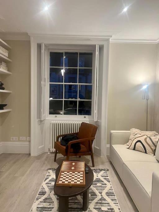 New Flat In Holland Park Leilighet London Eksteriør bilde