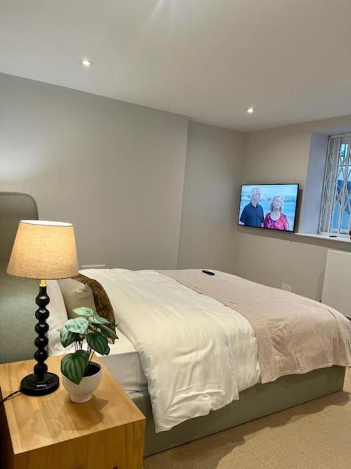 New Flat In Holland Park Leilighet London Eksteriør bilde