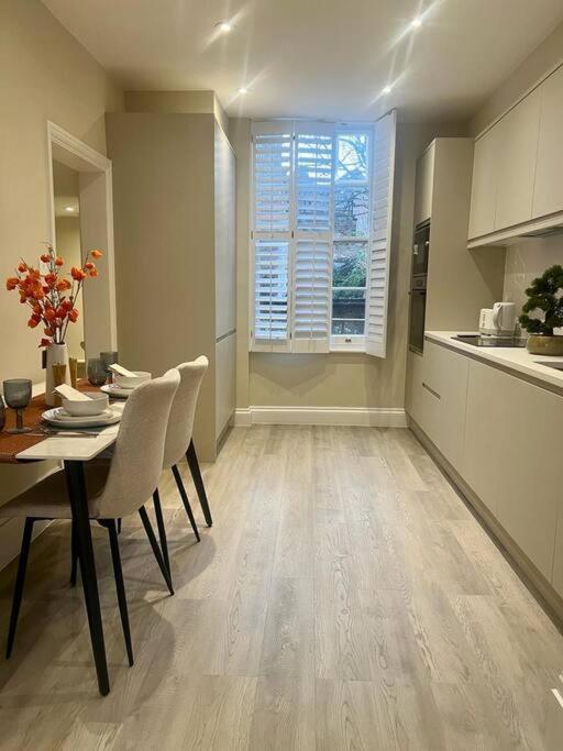 New Flat In Holland Park Leilighet London Eksteriør bilde